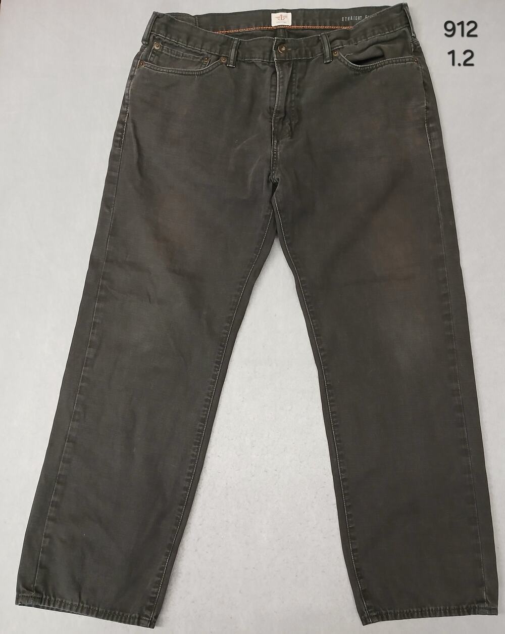 Dockers (36x30) Men's Charcoal Straight Fit Denim Jeans